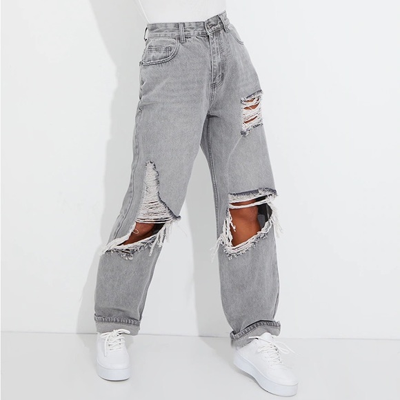 PrettyLittleThing Denim - PRETTYLITTLETHING Grey Open Knee Ripped Turn Up Boyfriend Jeans - New - Size 4